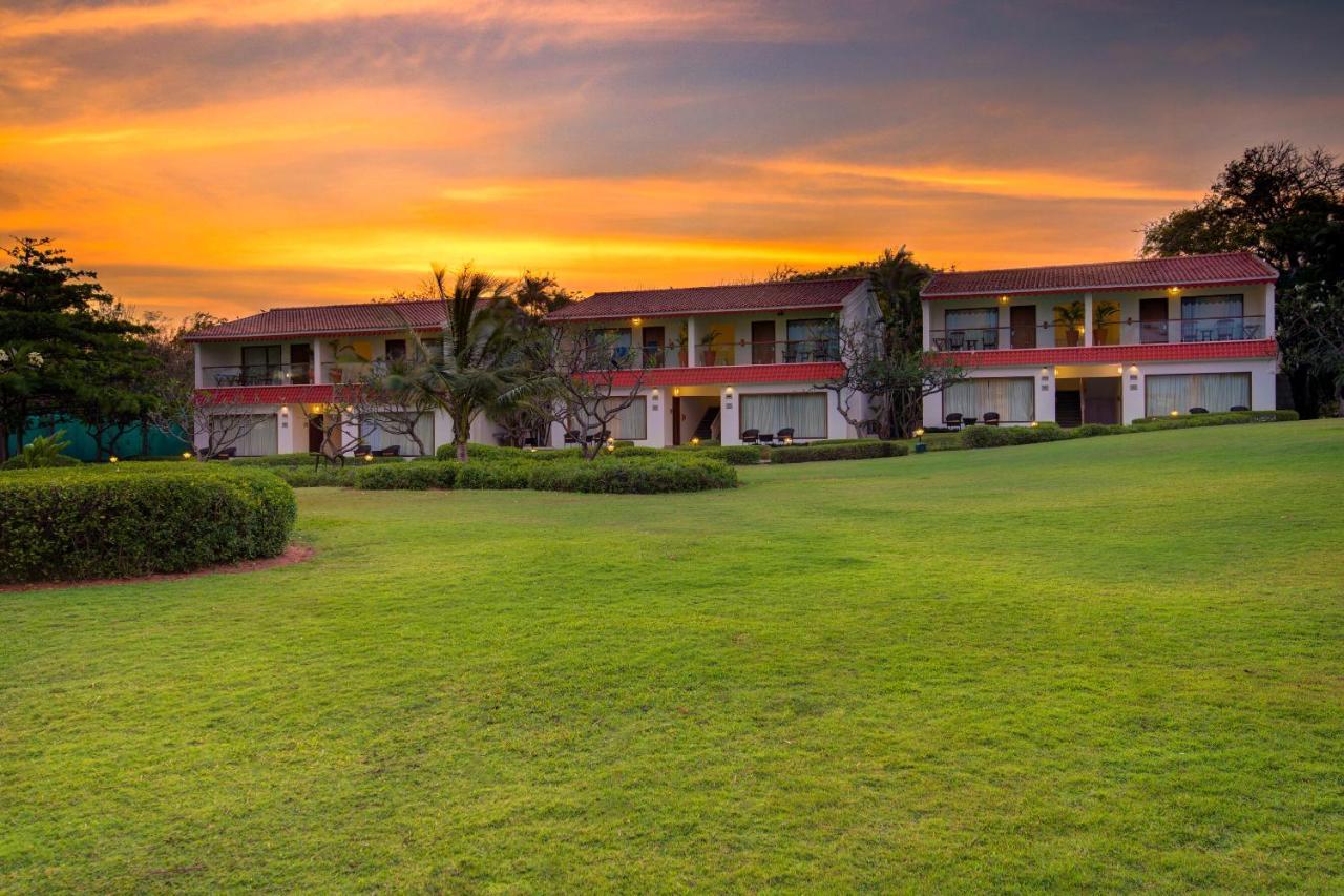 Radisson Blu Resort Temple Bay Mamallapuram מראה חיצוני תמונה The Village